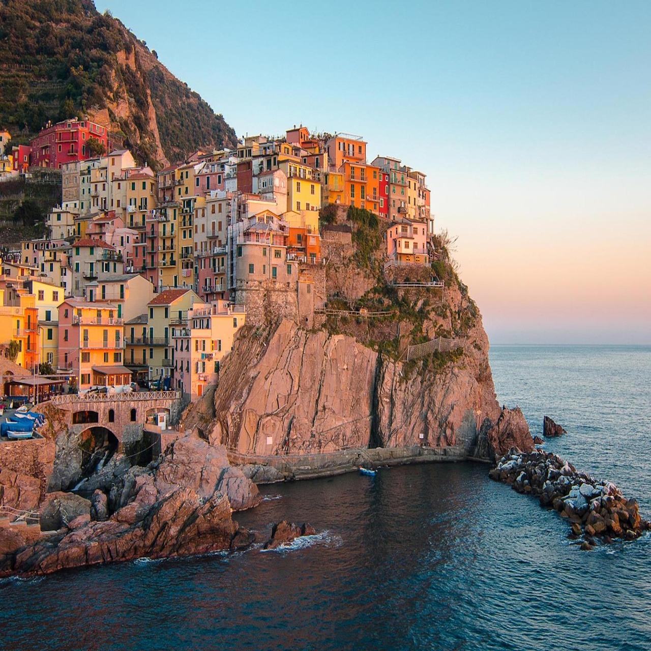 Cinque Terre Coastal Delights